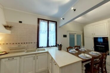 Appartamenti-by-Ristorante-Arcimboldo-Sirmione-Lago-di-Garda-5-560x300_c-560x300_c